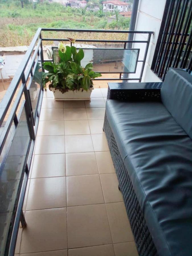 Appartement 2 chambres résidence privée Yaoundé Esterno foto
